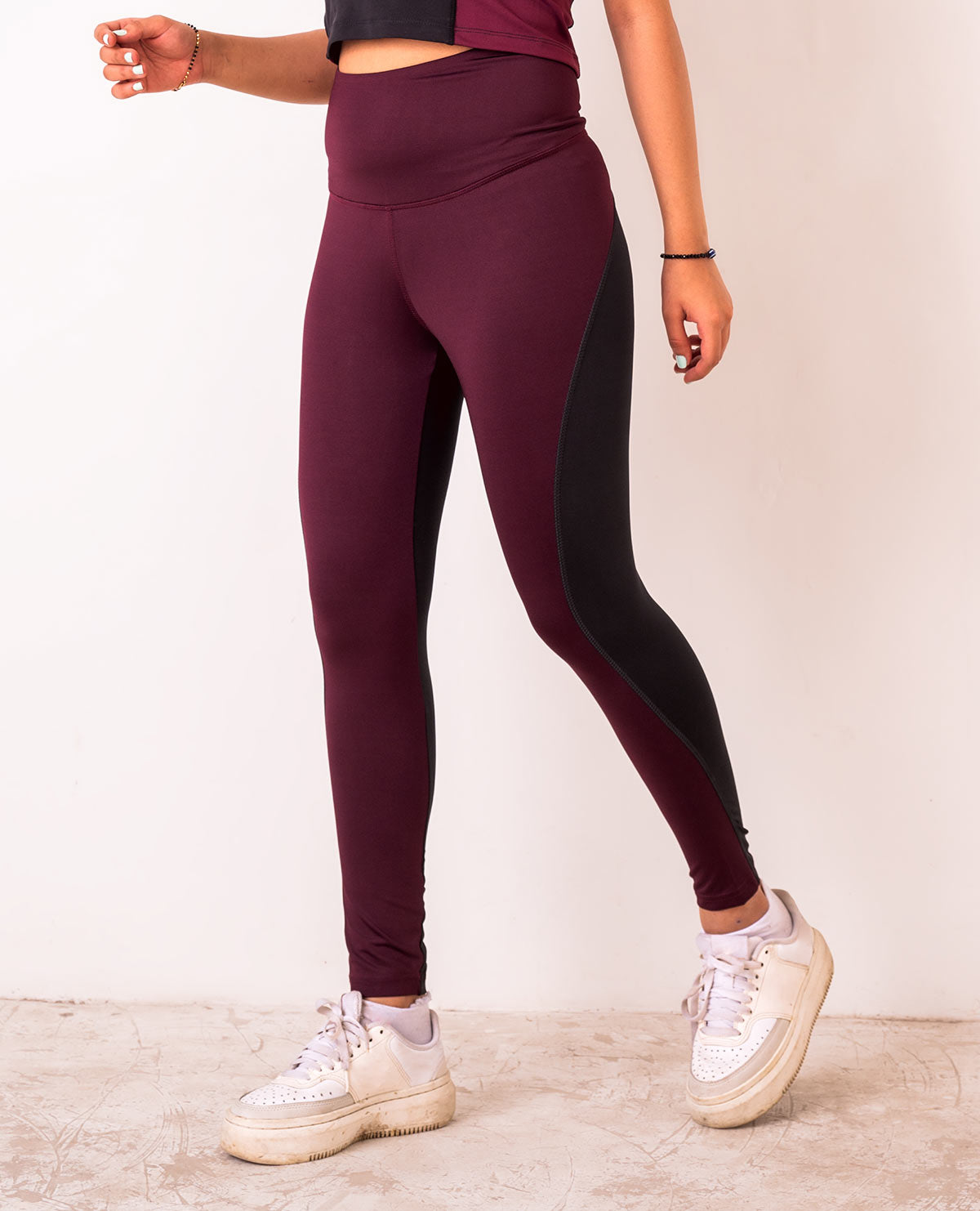 Buy Kica High Waisted 3/4 Leggings in Second SKN Fabric With Pockets for  Gym and Training online