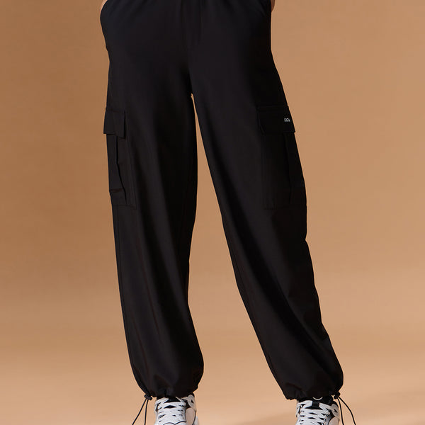 High Waist Cargo Pants In Max Dry Fabric Black