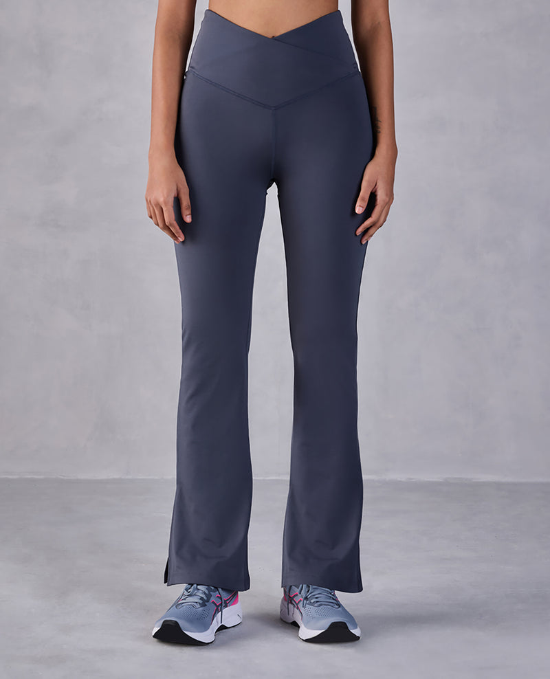 Criss-Cross Flare Pants in Second SKN
