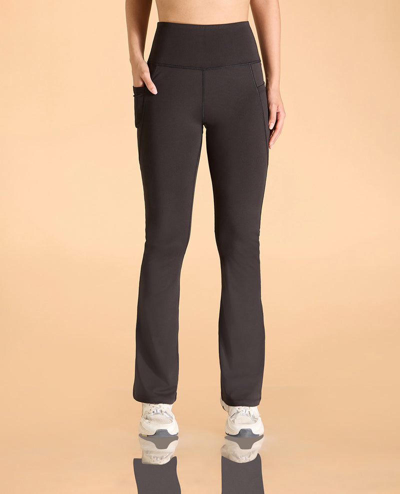 Women Stretchable Flared Pants