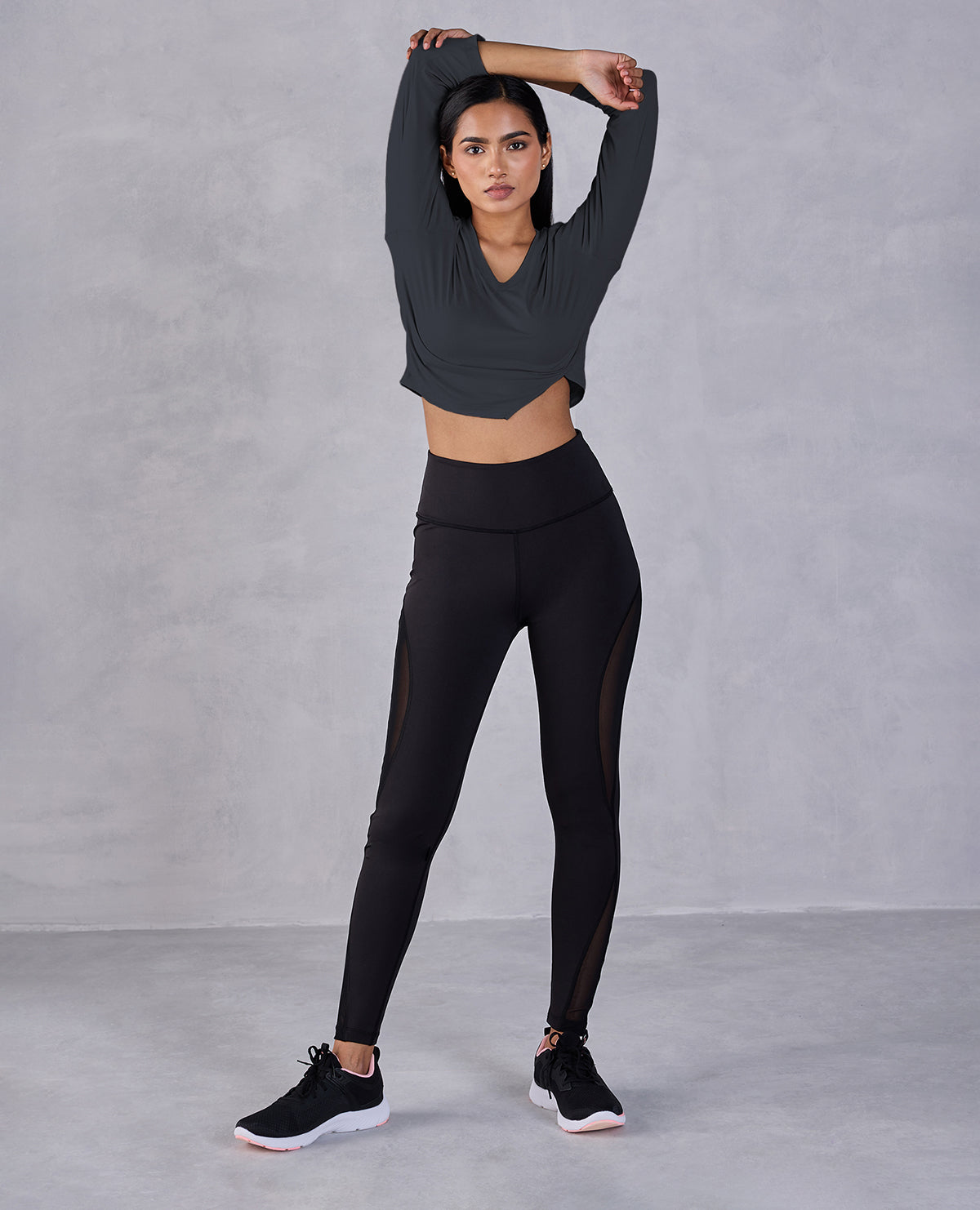 Women's Sportswear Leggings in Black Lycra with High Waist Slim Fit Effect  - GINNIKA - Invertika