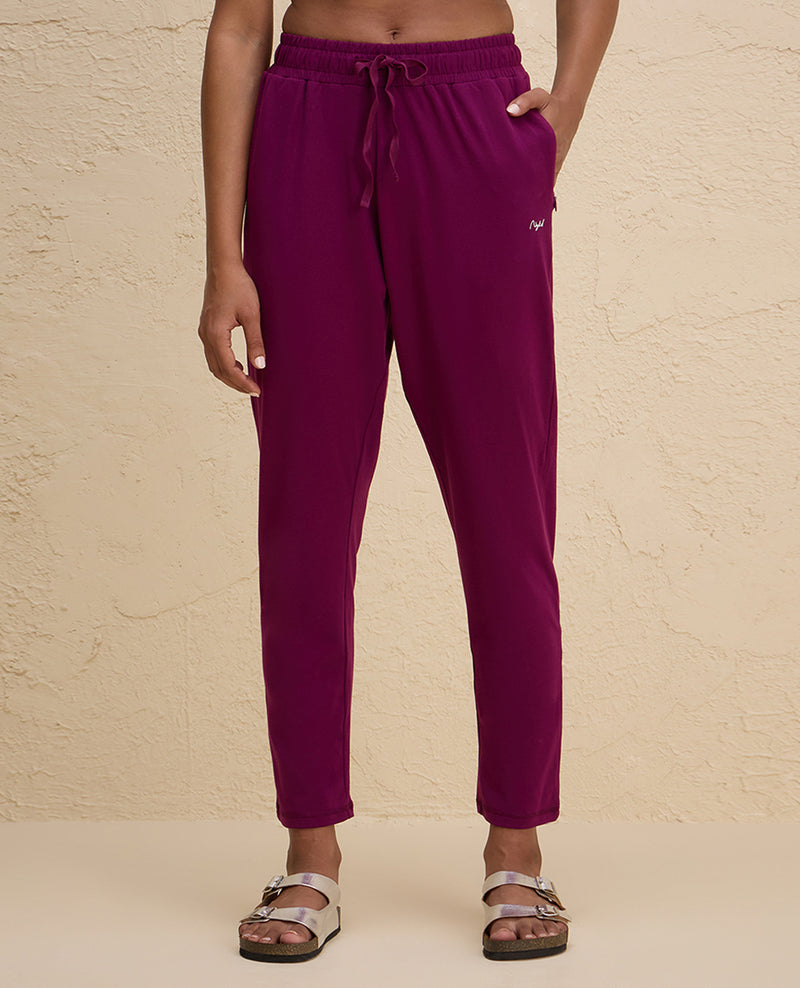 Nykd By Nykaa All Day Cotton Comfort Pant with Zip Pockets-NYAT502-Wine