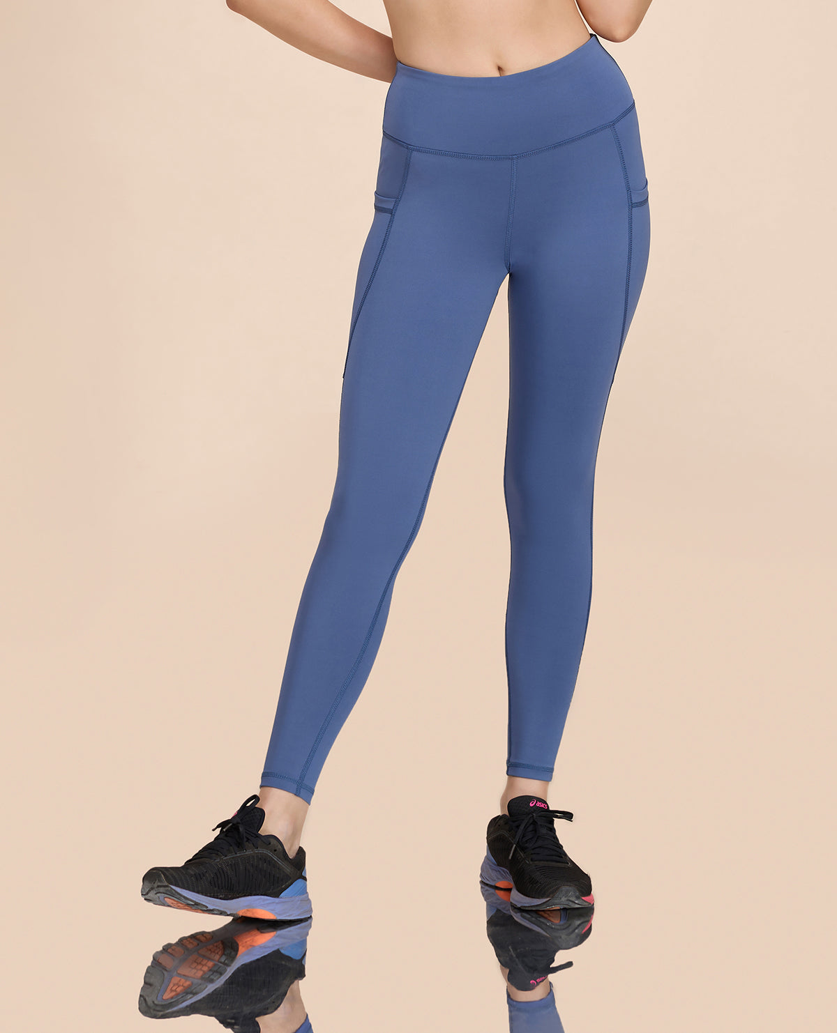Buy Kica High Waisted 3/4 Leggings in Second SKN Fabric With Pockets for  Gym and Training Online