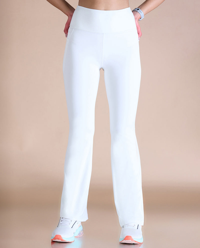 Women Stretchable Flared Pants