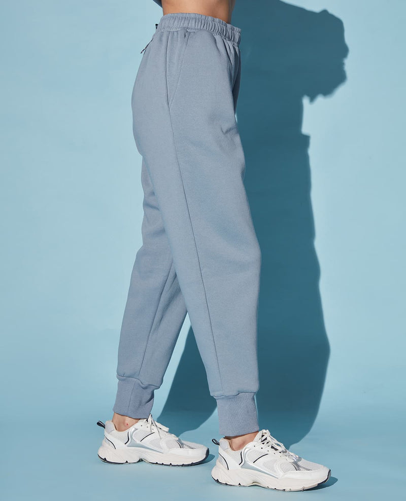 Ease In Fleece Tracks: Grey