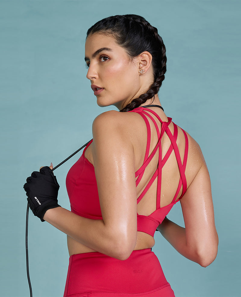 OEM Service Curvy Strappy Sports Bra for Women Yoga Fitness